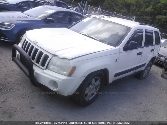 1J4HR48N36C234439 - 2006 JEEP GRAND CHEROKEE LAREDO/COLUMBIA/FREEDOM 白色 照片 2