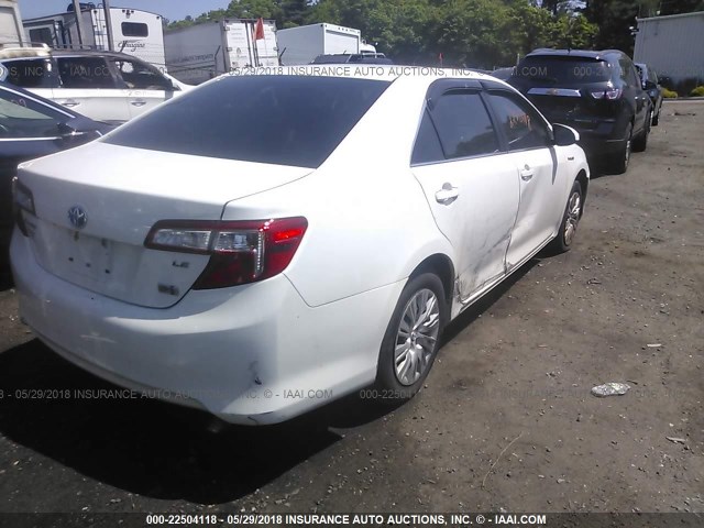 4T1BD1FK2EU121099 - 2014 TOYOTA CAMRY HYBRID/LE/XLE თეთრი ფოტო 4