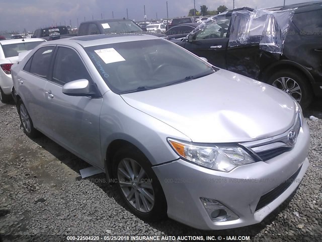 4T4BF1FK0DR331733 - 2013 TOYOTA CAMRY L/SE/LE/XLE SILVER photo 1