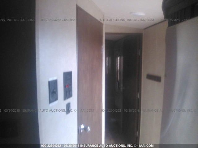 4X4TSBC2XHU080163 - 2017 FOREST RIVER HEMISPHERE LITE  棕色 照片 5