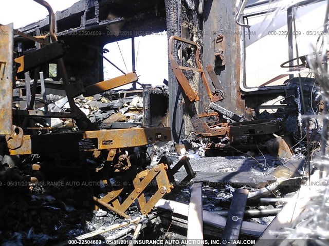 1RF42464632023166 - 2003 ROADMASTER RAIL MONOCOQUE 棕色 照片 5