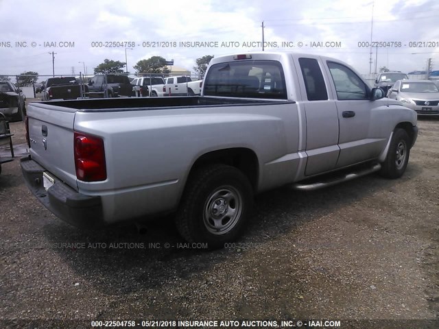 1D7HE22K06S702241 - 2006 DODGE DAKOTA ST SILVER photo 4