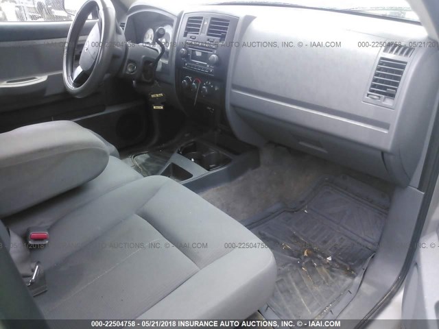 1D7HE22K06S702241 - 2006 DODGE DAKOTA ST SILVER photo 5