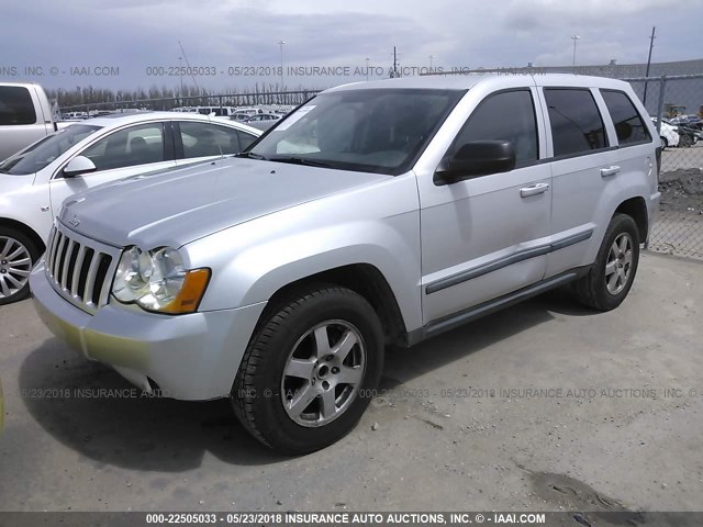 1J8GS48K58C113628 - 2008 JEEP GRAND CHEROKEE LAREDO SILVER photo 2