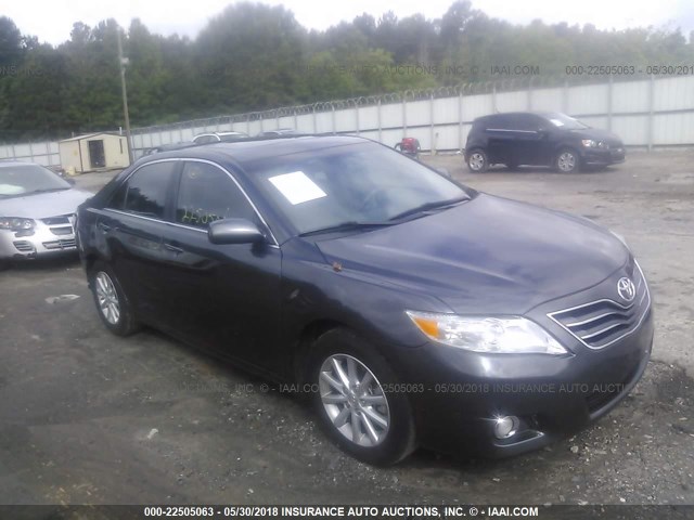 4T1BF3EK1BU230804 - 2011 TOYOTA CAMRY SE/LE/XLE 灰色 照片 1