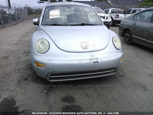 3VWBK21C73M432834 - 2003 VOLKSWAGEN NEW BEETLE GL 银色 照片 6