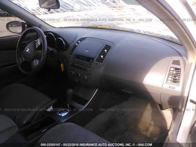 1N4AL11D16C251884 - 2006 NISSAN ALTIMA S/SL WHITE photo 5