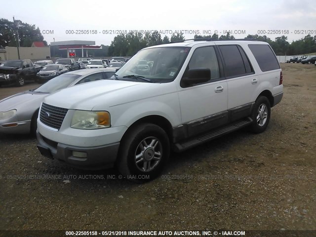 1FMRU15W53LC26290 - 2003 FORD EXPEDITION XLT WHITE photo 2