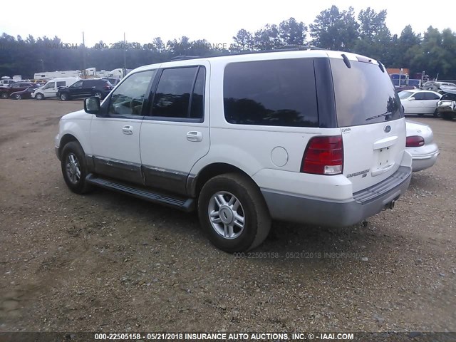 1FMRU15W53LC26290 - 2003 FORD EXPEDITION XLT WHITE photo 3