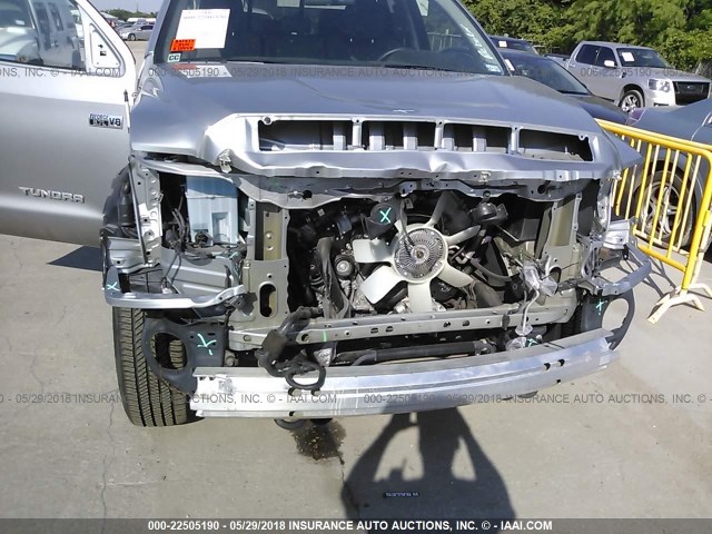 5TFUY5F12GX556853 - 2016 TOYOTA TUNDRA DOUBLE CAB SR/SR5 SILVER photo 6