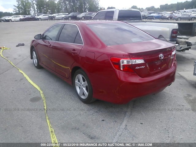 4T1BF1FK8EU750067 - 2014 TOYOTA CAMRY L/SE/LE/XLE RED photo 3