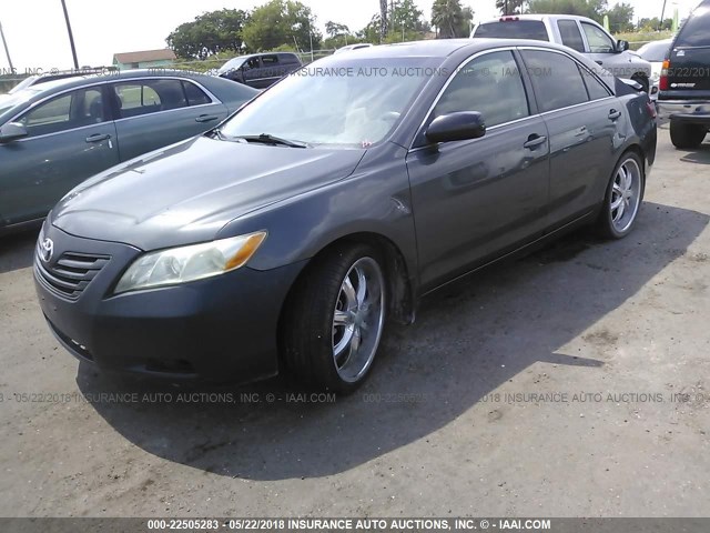 4T1BE46K57U578572 - 2007 TOYOTA CAMRY NEW GENERAT CE/LE/XLE/SE GRAY photo 2