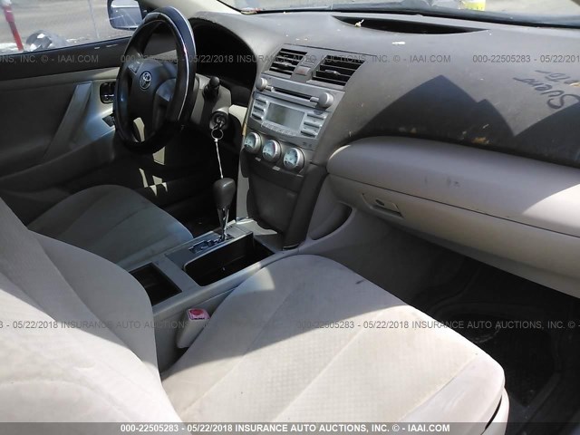 4T1BE46K57U578572 - 2007 TOYOTA CAMRY NEW GENERAT CE/LE/XLE/SE GRAY photo 5