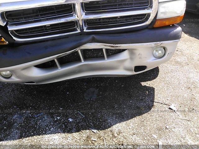 1D7HL38N64S789377 - 2004 DODGE DAKOTA QUAD SPORT SILVER photo 6