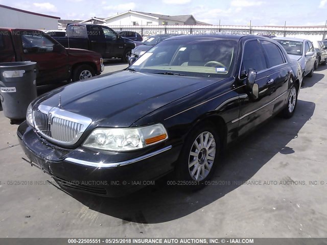 1LNHM81V07Y626638 - 2007 LINCOLN TOWN CAR SIGNATURE BLACK photo 2