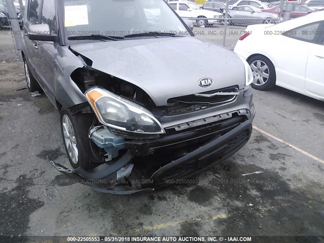 KNDJT2A61D7491735 - 2013 KIA SOUL +/!/SPORT GRAY photo 6