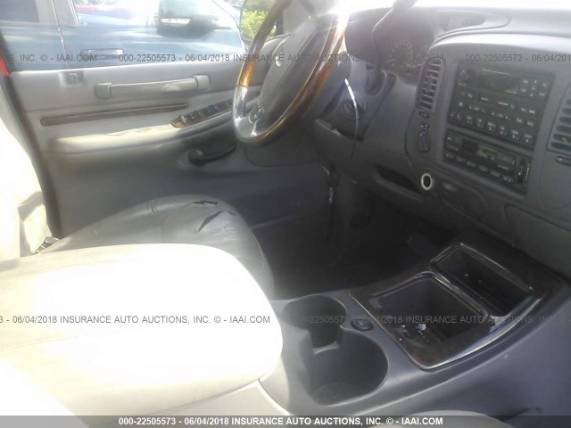 5LMFU28A2YLJ35376 - 2000 LINCOLN NAVIGATOR BEIGE photo 5