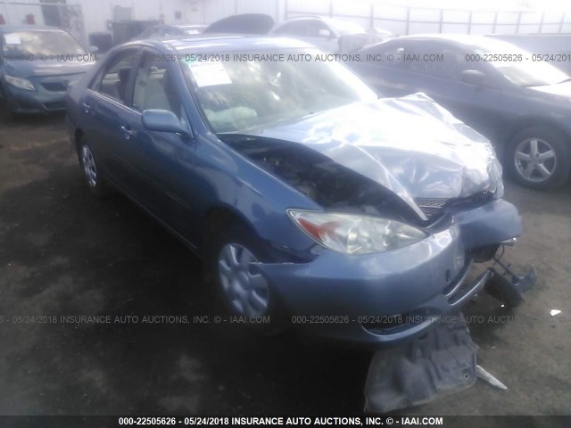 JTDBE32K020075469 - 2002 TOYOTA CAMRY LE/XLE/SE ლურჯი ფოტო 1