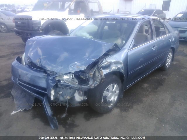 JTDBE32K020075469 - 2002 TOYOTA CAMRY LE/XLE/SE ლურჯი ფოტო 2