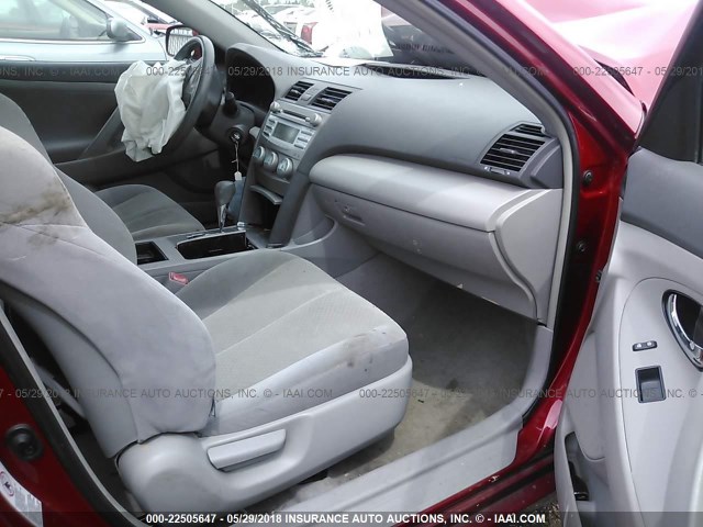 4T1BE46K28U240614 - 2008 TOYOTA CAMRY CE/LE/XLE/SE RED photo 5