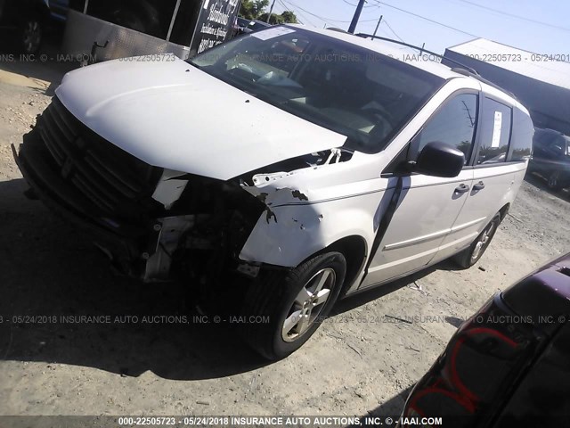 1D8HN44H98B145860 - 2008 DODGE GRAND CARAVAN SE WHITE photo 2