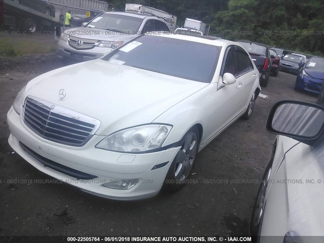 WDDNG86X07A122968 - 2007 MERCEDES-BENZ S 550 4MATIC WHITE photo 2