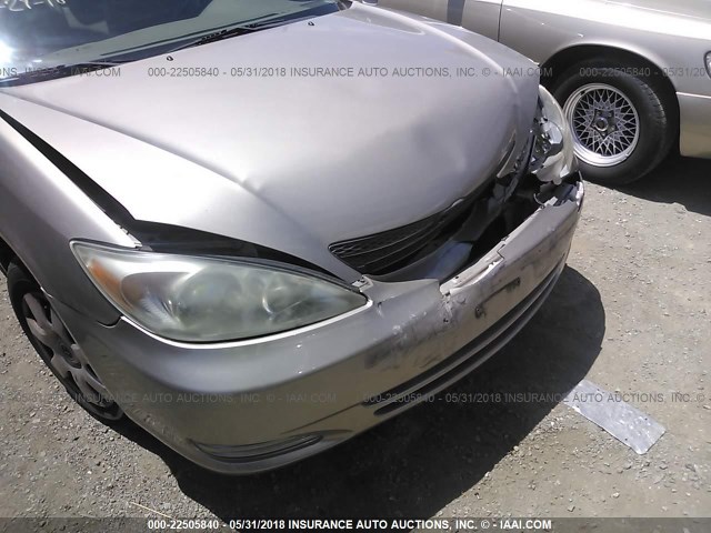 JTDBE32K920028442 - 2002 TOYOTA CAMRY LE/XLE/SE GOLD photo 6