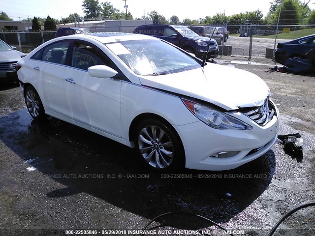 5NPEC4AC6BH249342 - 2011 HYUNDAI SONATA SE/LIMITED WHITE photo 1