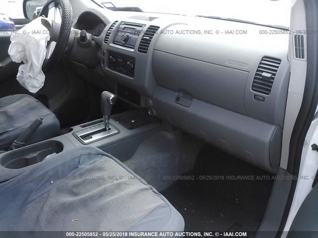 1N6BD0CT6DN751547 - 2013 NISSAN FRONTIER S/SV WHITE photo 5