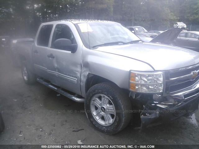 3GCPKSE31BG355751 - 2011 CHEVROLET SILVERADO K1500 LT SILVER photo 1