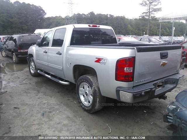 3GCPKSE31BG355751 - 2011 CHEVROLET SILVERADO K1500 LT SILVER photo 3