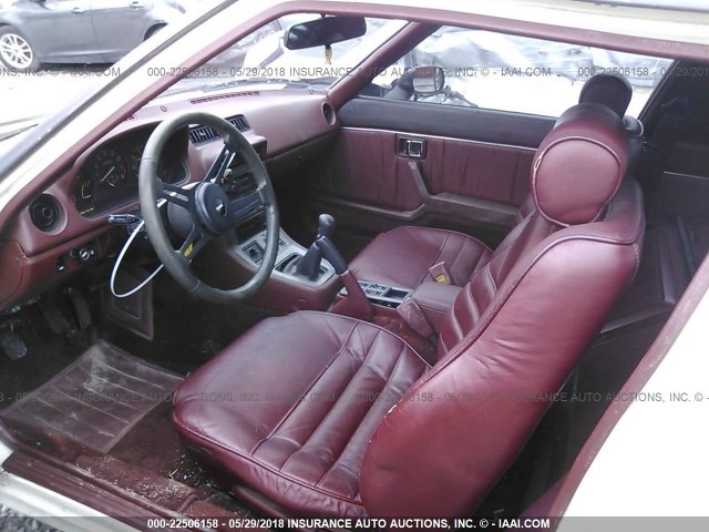 JM1FB3317D0734103 - 1983 MAZDA RX7 WHITE photo 8