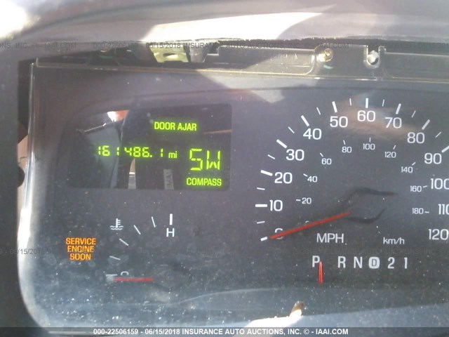 1LNFM81W9WY703313 - 1998 LINCOLN TOWN CAR EXECUTIVE GRAY photo 7