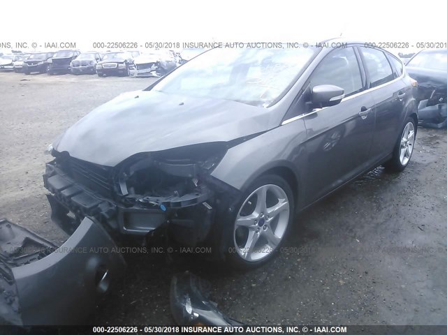 1FADP3N26EL425629 - 2014 FORD FOCUS TITANIUM GRAY photo 2