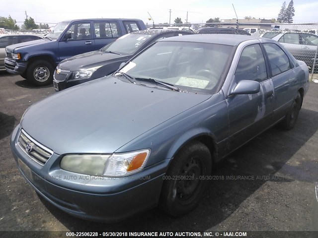 4T1BG22K01U843426 - 2001 TOYOTA CAMRY CE/LE/XLE ლურჯი ფოტო 2