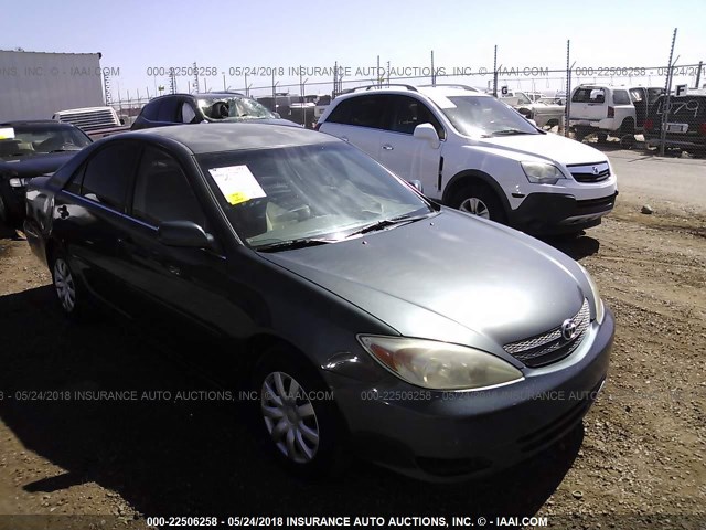 JTDBE32K620062905 - 2002 TOYOTA CAMRY LE/XLE/SE მწვანე ფოტო 1