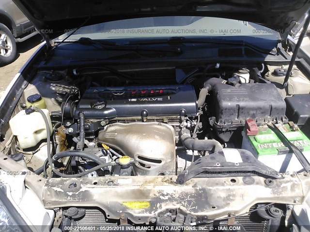 4T1BE32K13U202798 - 2003 TOYOTA CAMRY LE/XLE/SE ოქროსფერი ფოტო 10