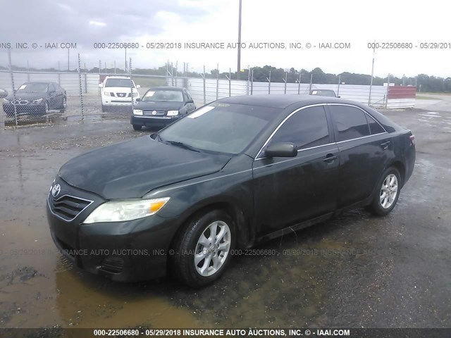 4T1BF3EK7BU650891 - 2011 TOYOTA CAMRY SE/LE/XLE GREEN photo 2