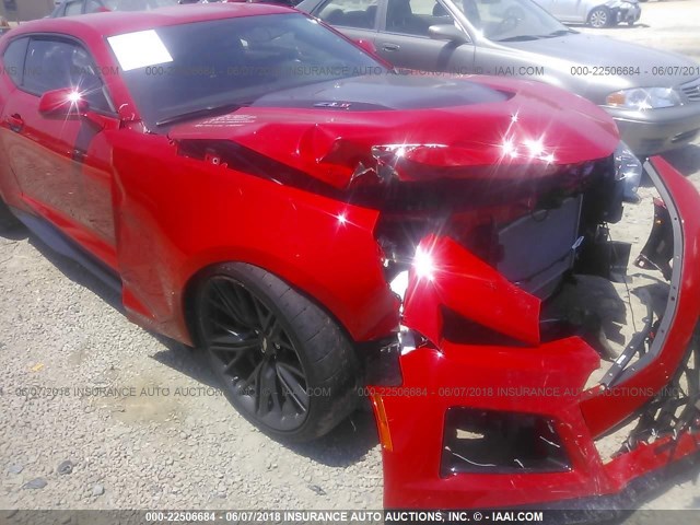 1G1FK1R61H0214131 - 2017 CHEVROLET CAMARO ZL1 红色 照片 6