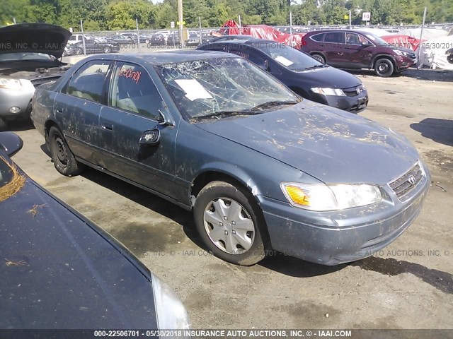 JT2BG22K710562065 - 2001 TOYOTA CAMRY CE/LE/XLE 蓝色 照片 1