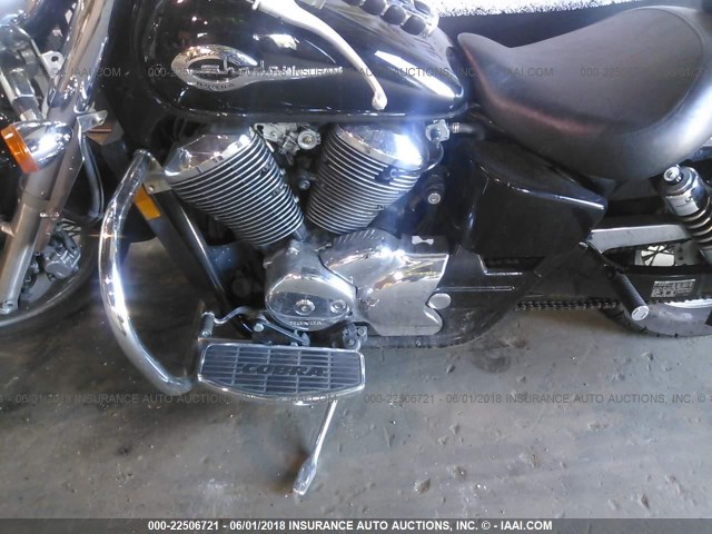 JH2RC44372M610670 - 2002 HONDA VT750 CDA 黑色 照片 9