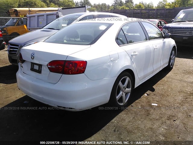 3VW2K7AJ4EM428996 - 2014 VOLKSWAGEN JETTA S WHITE photo 4