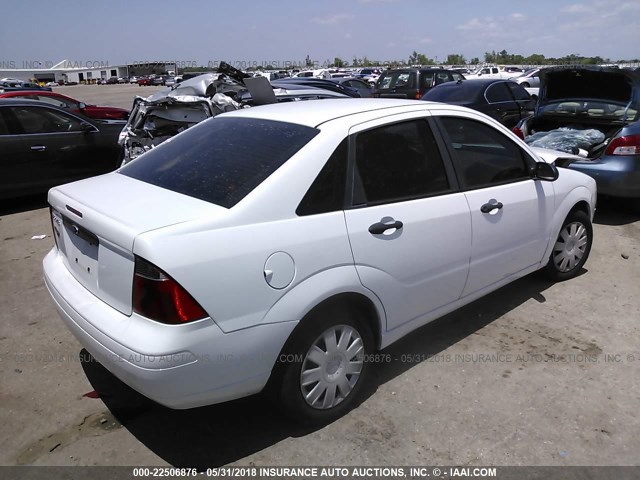 1FAHP34N47W155556 - 2007 FORD FOCUS ZX4/S/SE/SES 白色 照片 4