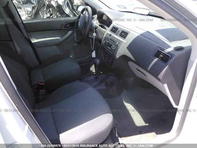 1FAHP34N47W155556 - 2007 FORD FOCUS ZX4/S/SE/SES 白色 照片 5