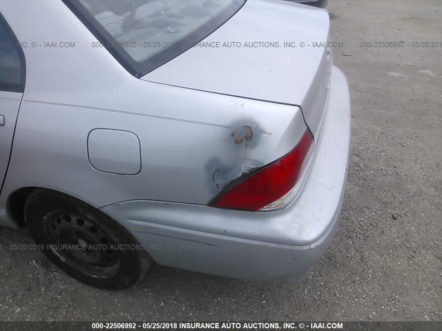 JA3AJ26E52U072192 - 2002 MITSUBISHI LANCER ES SILVER photo 6