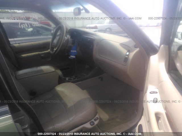 1FMDU65P2YZC57369 - 2000 FORD EXPLORER LIMITED 灰色 照片 5