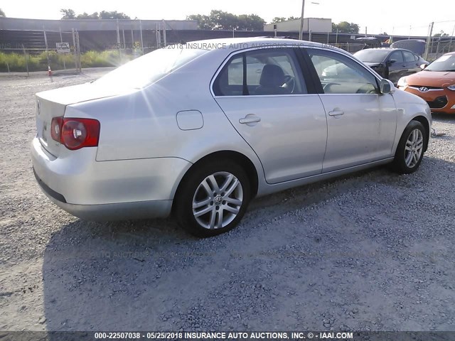 3VWEF71K87M197601 - 2007 VOLKSWAGEN JETTA WOLFSBURG 银色 照片 4
