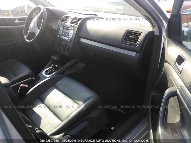 3VWEF71K87M197601 - 2007 VOLKSWAGEN JETTA WOLFSBURG 银色 照片 5