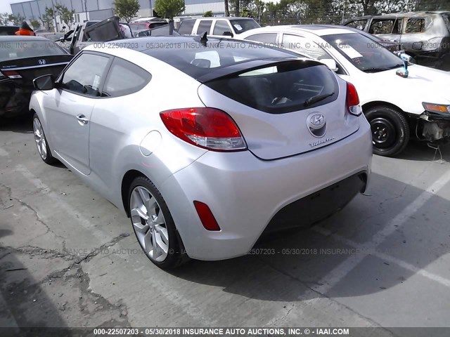 KMHTC6AD9DU087786 - 2013 HYUNDAI VELOSTER SILVER photo 3