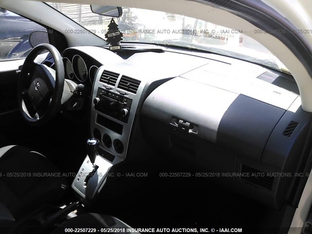 1B3HB28AX9D211185 - 2009 DODGE CALIBER SE WHITE photo 5